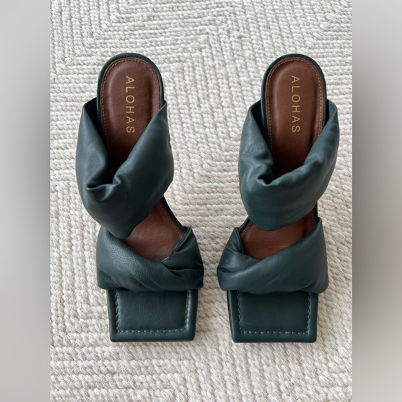 NWOT Alohas Forest Green Twisted Strap Heel - Picture 3 of 11